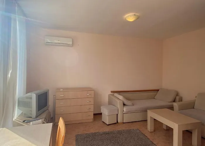 Balkan Breeze 15 阳光海滩