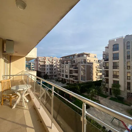 Balkan Breeze 15 *
